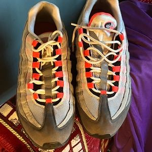 Nike Air Max 95 OG Solar Red White Gray Sunset